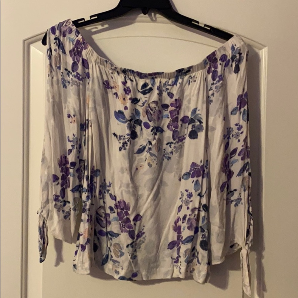 LOVESTITCH Blouse